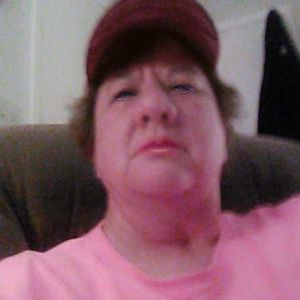 Meet your Posher, Larissa